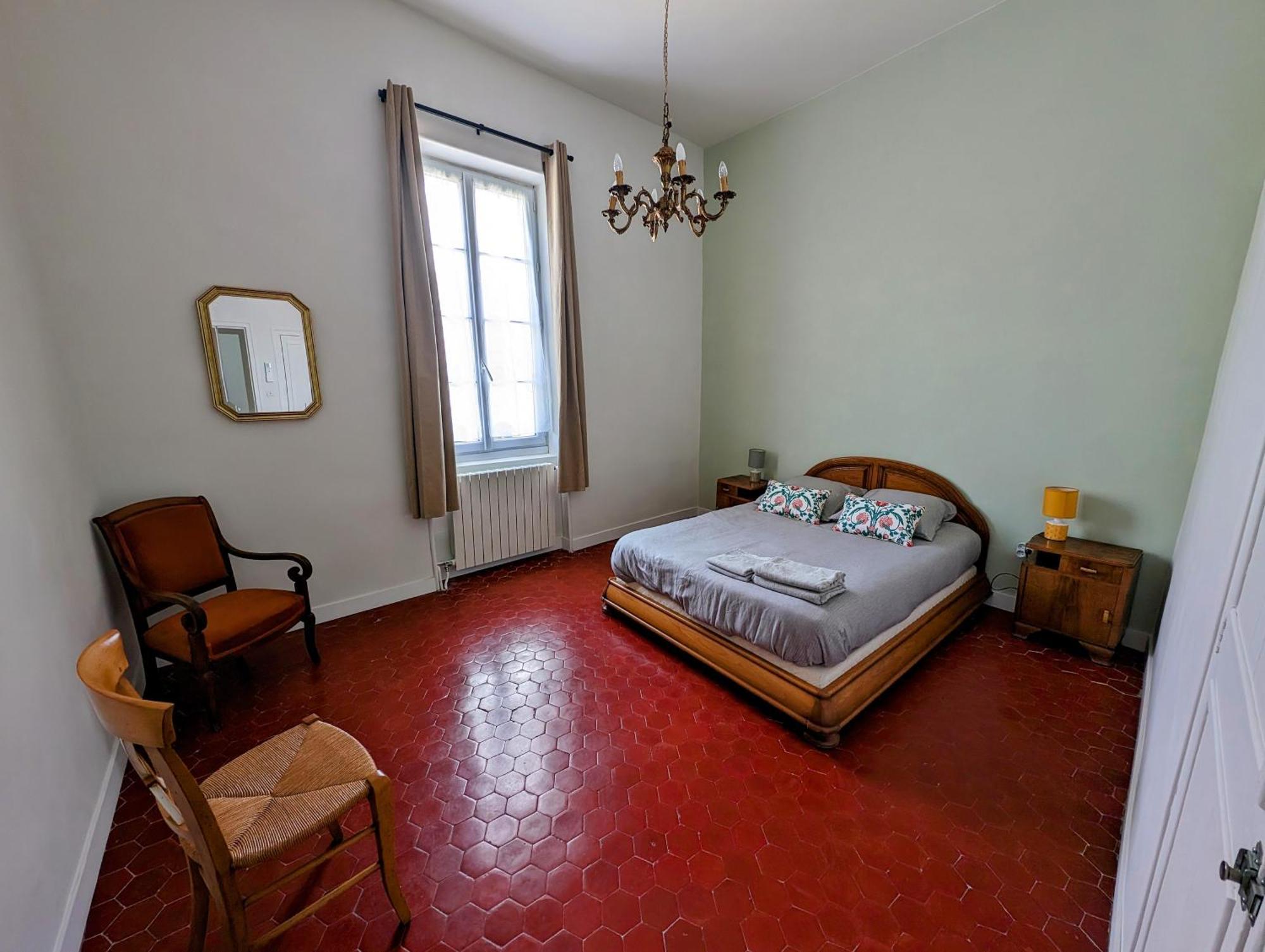Maison De Style Tout Confort, Position Ideale, Avec Clim Et Petit Exterieur Orange  Exteriér fotografie